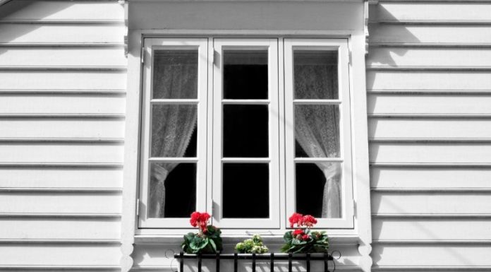 סגירת מרפסות בזכוכית – מקסימום נוחות בכל עונות השנה